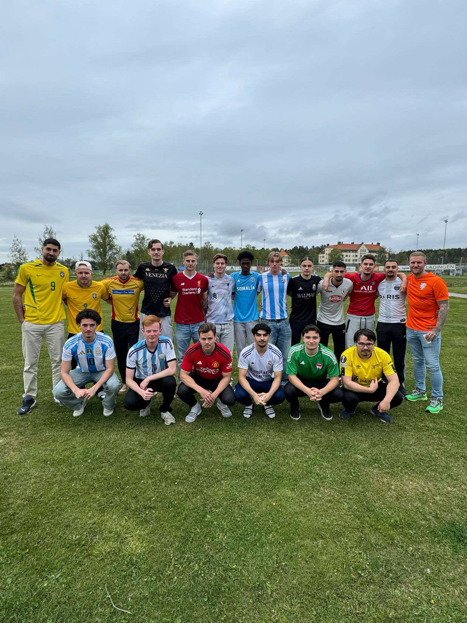 Herrlaget fotbollströjefredag