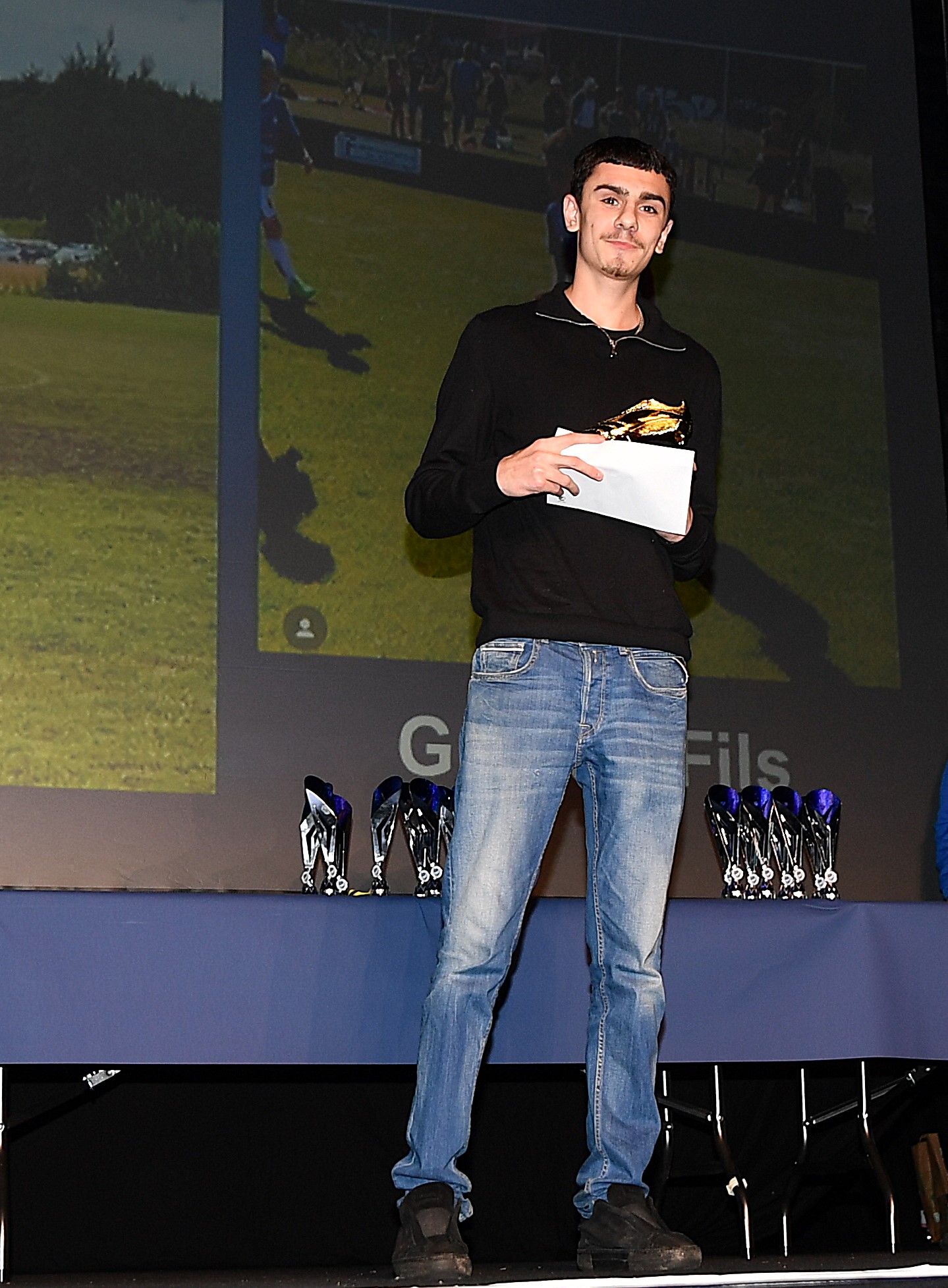 Gusten &aring;rets ungdomsspelare 2025